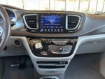 2017 Pacifica Thumbnail 11