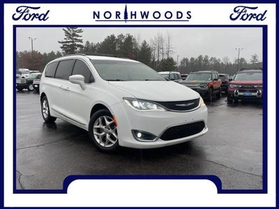 2017 Chrysler Pacifica Touring-L 4DR Mini-Van
