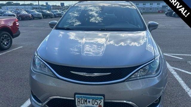 2017 Chrysler Pacifica Touring Plus