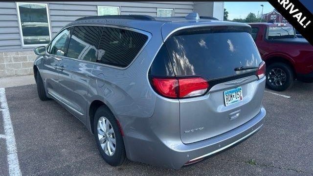 2017 Chrysler Pacifica Touring Plus