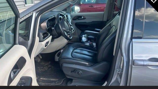 2017 Chrysler Pacifica Touring Plus