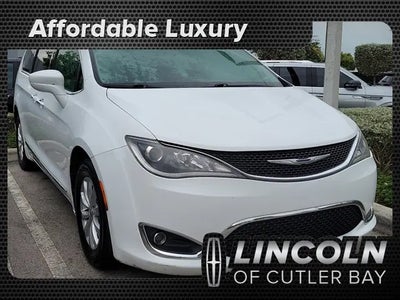 Photo of a 2017 Chrysler Pacifica Touring-L 4DR Mini-Van for sale