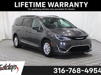 2017 Chrysler Pacifica Touring-L 4DR Mini-Van