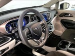 2017 Pacifica Thumbnail 10