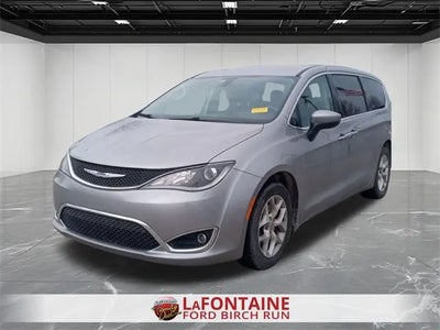Photo of a 2017 Chrysler Pacifica Touring-L 4DR Mini-Van for sale