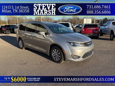 Photo of a 2018 Chrysler Pacifica Touring L 4DR Mini-Van for sale
