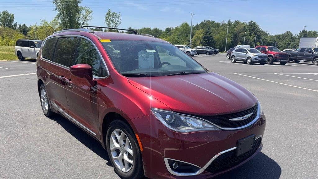 Preowned 2018 Chrysler Pacifica Touring L for Sale