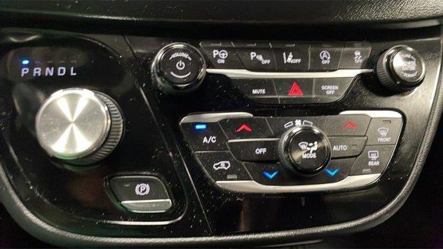 2019 Chrysler Pacifica Touring L 35th Anniversary
