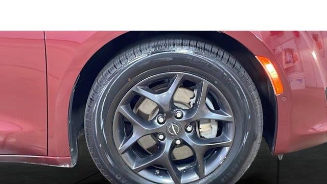 2019 Chrysler Pacifica Touring L 35th Anniversary