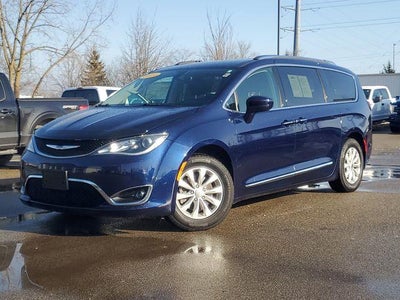 2019 Chrysler Pacifica Touring L 4DR Mini-Van
