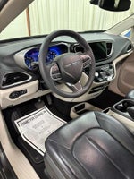 2022 Pacifica Thumbnail 10