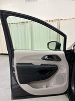 2022 Pacifica Thumbnail 11