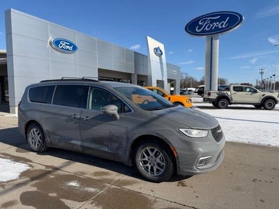 2022 Chrysler Pacifica Touring L 4DR Mini-Van