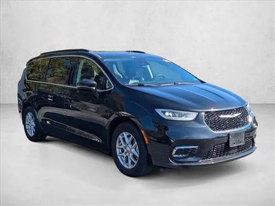 Photo of a 2022 Chrysler Pacifica Touring L 4DR Mini-Van for sale