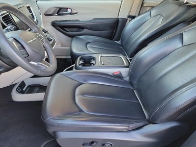 2023 Chrysler Pacifica Touring L 4DR Mini-Van