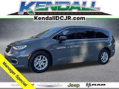 Photo of a 2023 Chrysler Pacifica Touring L 4DR Mini-Van for sale