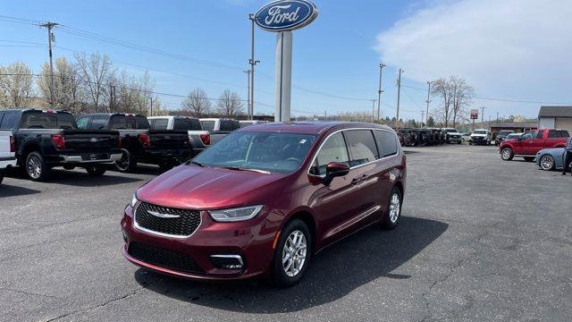 2023 Chrysler Pacifica Touring L