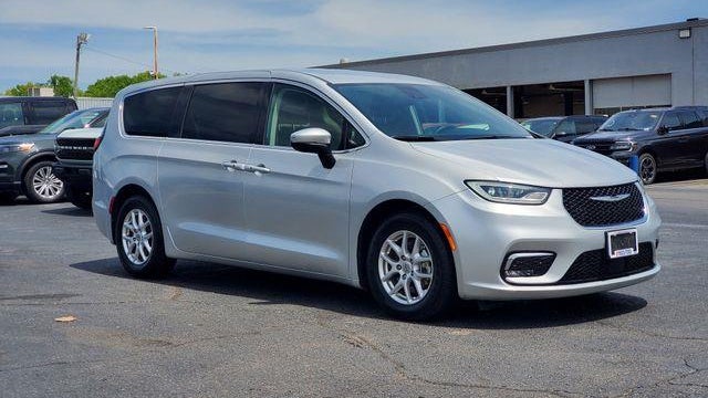 Preowned 2023 Chrysler Pacifica Touring L for Sale