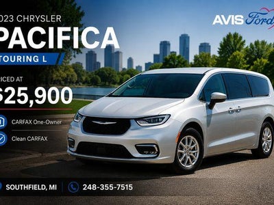 2023 Chrysler Pacifica Touring L 4DR Mini-Van