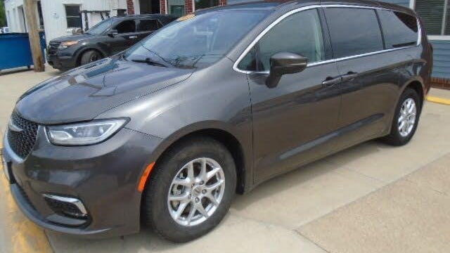 Preowned 2023 Chrysler Pacifica Touring L for Sale
