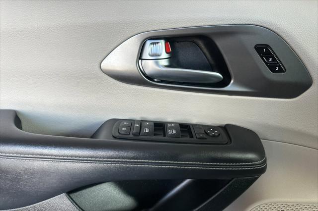 2023 Chrysler Pacifica - $21,934