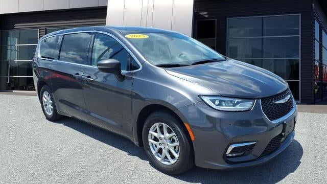 Preowned 2023 Chrysler Pacifica Touring L for Sale