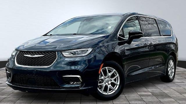 Preowned 2023 Chrysler Pacifica Touring L for Sale