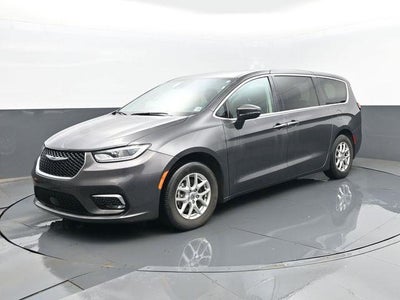 Photo of a 2023 Chrysler Pacifica Touring L 4DR Mini-Van for sale