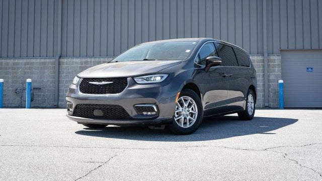 Preowned 2023 Chrysler Pacifica Touring L for Sale