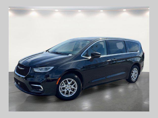 2023 Chrysler Pacifica - $19,432