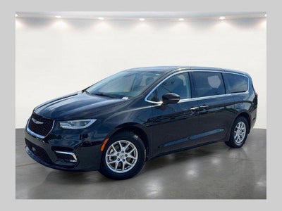 2023 Chrysler Pacifica Touring L 4DR Mini-Van