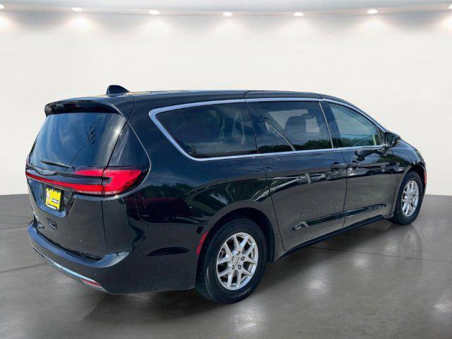 2023 Chrysler Pacifica - $19,432