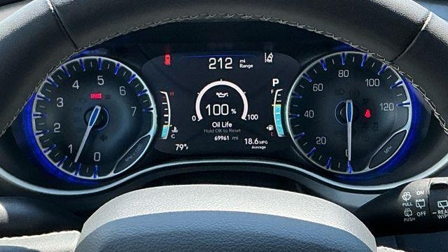 2023 Chrysler Pacifica Touring L