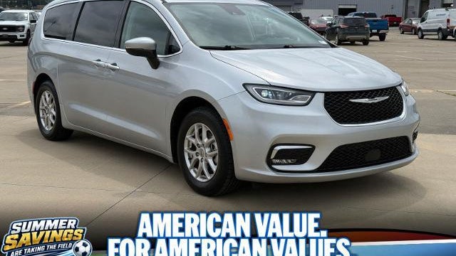 Preowned 2023 Chrysler Pacifica Touring L for Sale
