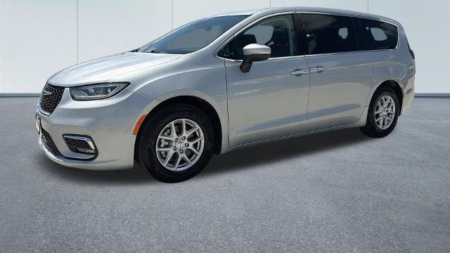 Preowned 2023 Chrysler Pacifica Touring L for Sale