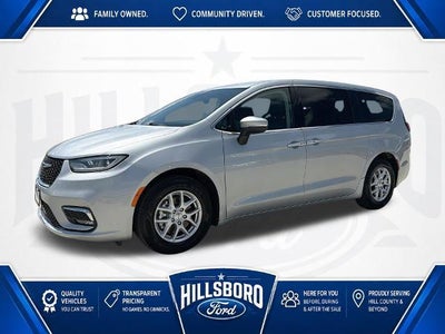 2023 Chrysler Pacifica Touring L 4DR Mini-Van
