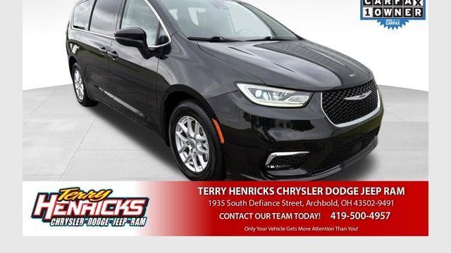 Preowned 2023 Chrysler Pacifica Touring L for Sale