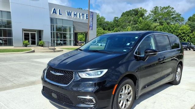 Preowned 2024 Chrysler Pacifica Touring L for Sale