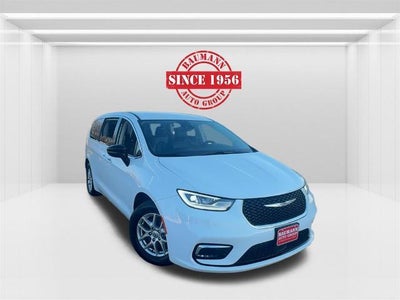 Photo of a 2024 Chrysler Pacifica Touring L 4DR Mini-Van for sale