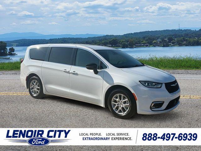 2024 Chrysler Pacifica