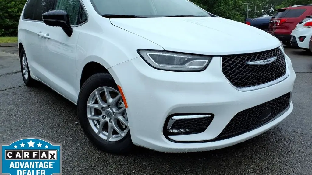 Preowned 2024 Chrysler Pacifica Touring L for Sale