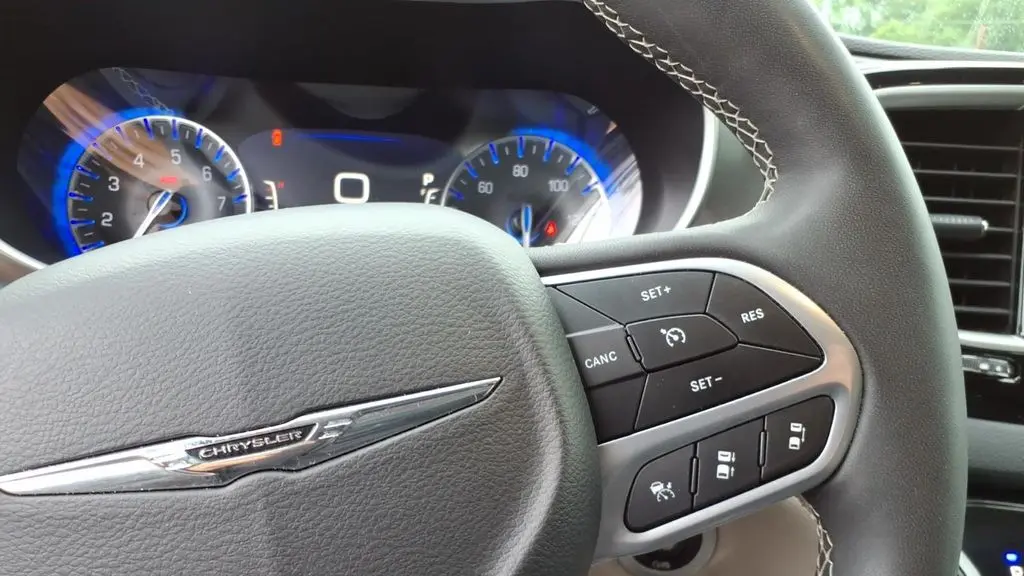 2024 Chrysler Pacifica Touring L