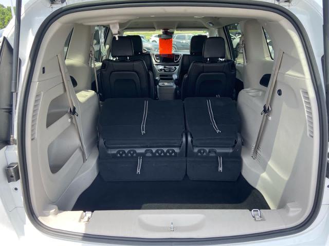 2024 Chrysler Pacifica - $25,755