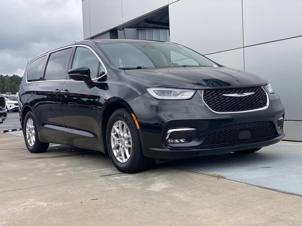 2024 Chrysler Pacifica - $19,999