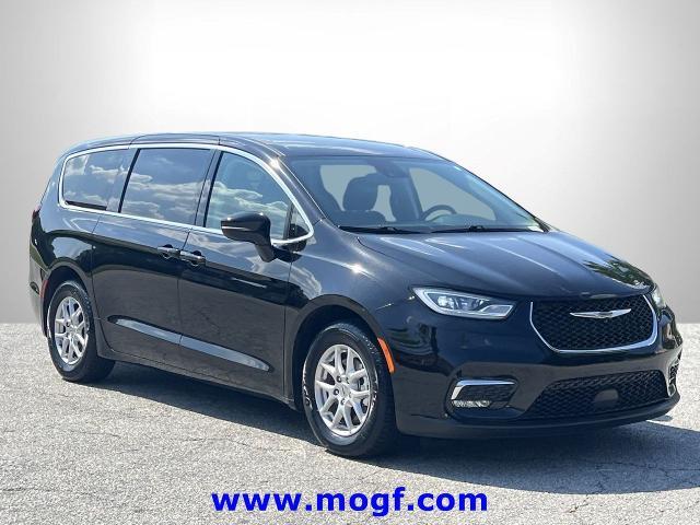 2024 Chrysler Pacifica - $21,495
