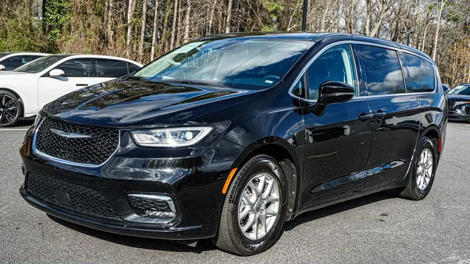 2024 Chrysler Pacifica Touring L