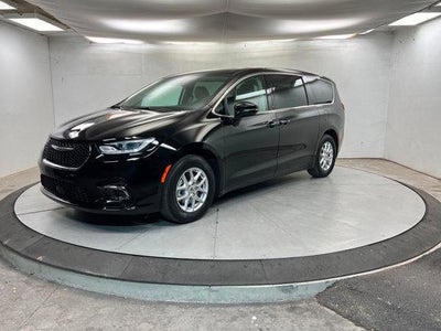 Photo of a 2024 Chrysler Pacifica Touring L 4DR Mini-Van for sale