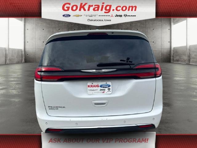 2024 Chrysler Pacifica - $24,273