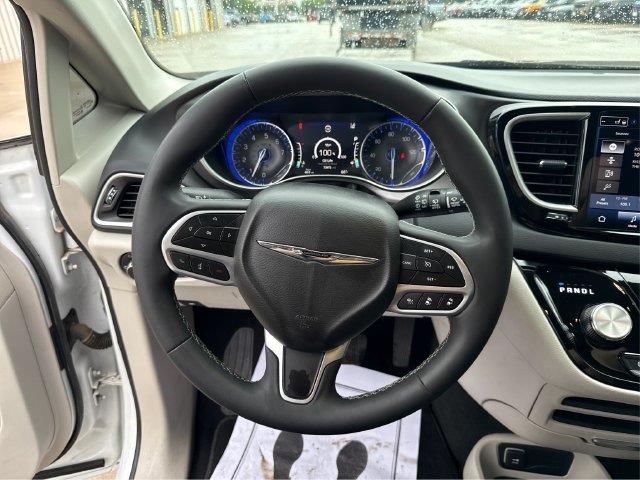 2024 Chrysler Pacifica - $24,273