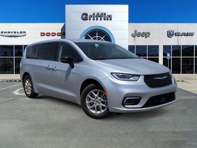 2024 Chrysler Pacifica Touring L 4DR Mini-Van